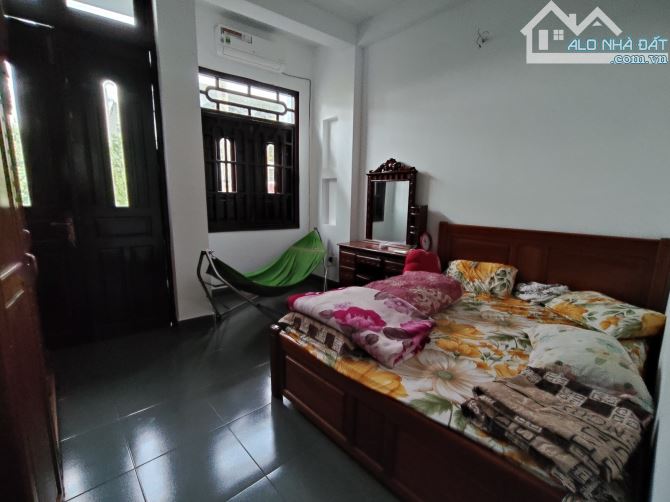 BÁN NHÀ BỜ BAO TÂN THẮNG hẻm 4m- 67M2- (4.2❌️16)m- 3 Tầng - NHỈNH 5 TỶ - 2