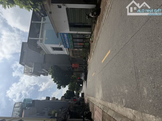 Bán đất Tái Định Cư, Phân Lô Vỉa Hè, Gần Aeon Mall, 66m2, mặt tiền 5.3m, giá 13 tỷ. - 2