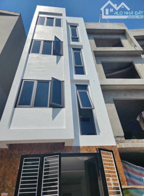 Cơ hội mua nhà 31m² Đồng Mai trong đê, 5 tầng , QL6 chỉ 2,ô tô đỗ cổng, giá hợp lý 4,03 tỷ - 2