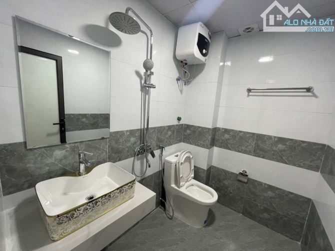 Vô cùng đẹp, bán nhà Phúc Lợi Long Biên, 30m*6 tầng - full nội thất - 6 tỷ- gần ô tô tránh - 2