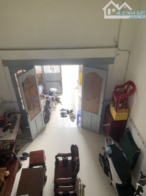 Bán nhà mặt tiền đường nhựa 8M-Hoàng Trọng Mậu Quận 7-50m2 nở hậu ngang 5M,giá 8.x tỷ - 2