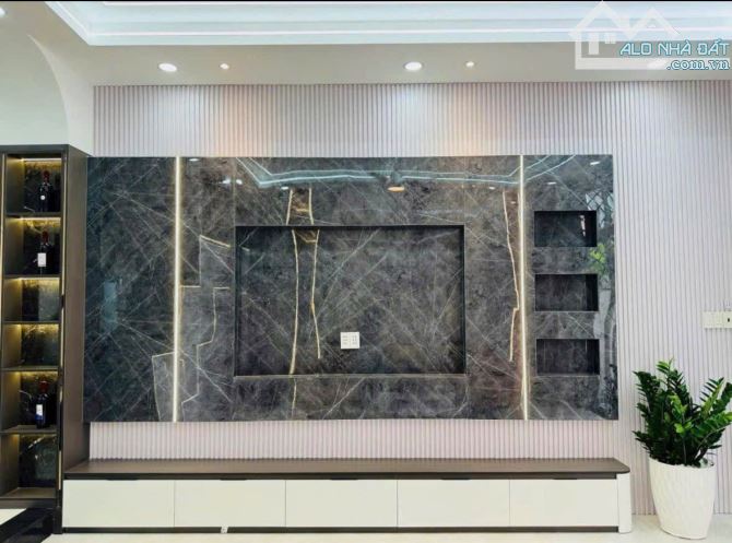 SANG NHƯỢNG NHÀ LÊ NGÔ CÁT, QUẬN 3. GIÁ 5TỶ950 DT 78M2(5,2x15M). NHÀ GẦN CHỢ, TRƯỜNG HỌC - 2