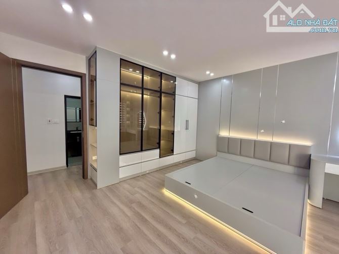 BÁN GẤP CĂN NHÀ NGUYỄN CẢNH DỊ ĐỊNH CÔNG - NGÕ NÔNG, NHIỀU TIỆN ÍCH, GIÁ 11,8 TỶ. - 2