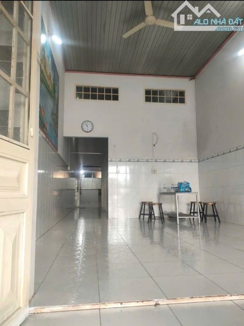 Bán gấp nhà mặt tiền Ql1A bình minh trảng bom 186m2 chỉ 2ty9 siêu rẻ đầu tư gấp ạ - 2