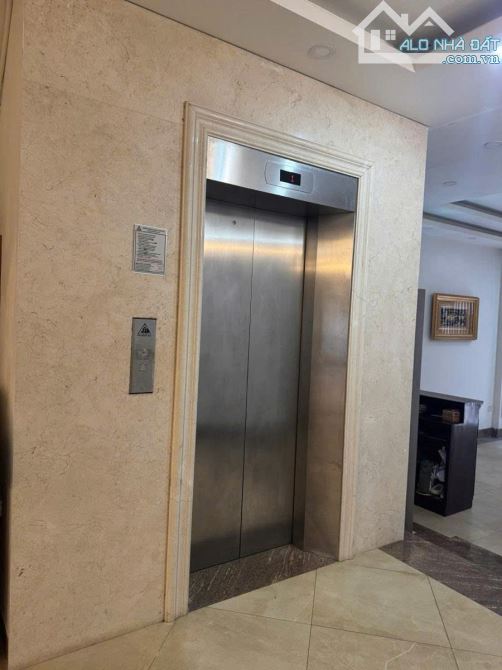 Phân lô Liễu Giai cực VIP, ngõ thông ô tô tránh, 110m2, 9 tầng, mt 6m, 68 tỷ, 180 triệu/th - 2