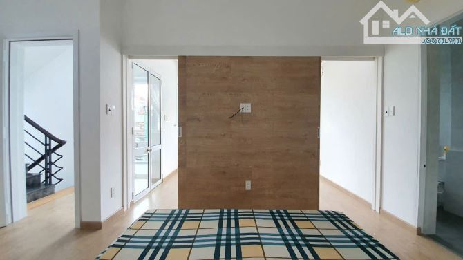 🌈Bán nhà đẹp 3 tầng hẻm oto đường Quốc Tuấn - Giá 5,7 Tỷ - Tp Nha Trang Diện tích: 64,4m2 - 2