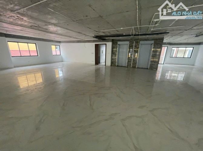 Mặt phố Tây Sơn cực đẹp, trước nhà thoáng vĩnh viễn 693m2, 9 tầng, mt 18m, 360 tỷ cực VIP - 2