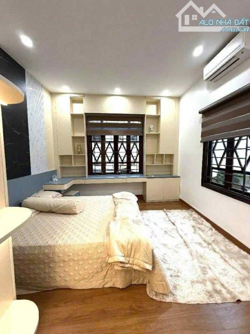 Có 1 0 2! Phân lô Tân mai, lô góc, ôtô đỗ ngay cửa, nhà cực đẹp, 32m2 giá 6,399tỷ. - 2