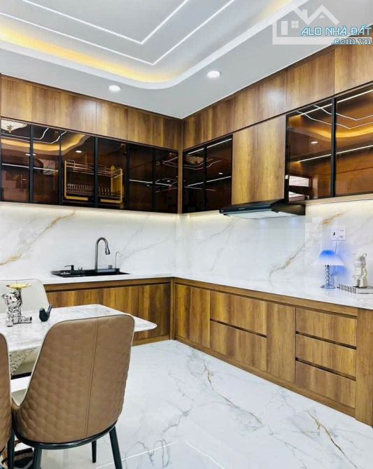 KHU PHÂN LÔ CẠNH TÊN LỬA - 4.1 X 14M - ĐƯỜNG 7M - 5 TẦNG LUNG LINH - CHỈ 7.5 TỶ TL - 2