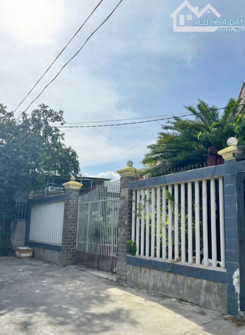Bán lô đất 206 m2 ngang 11,43 mét- sát biển Ba Làng - 2