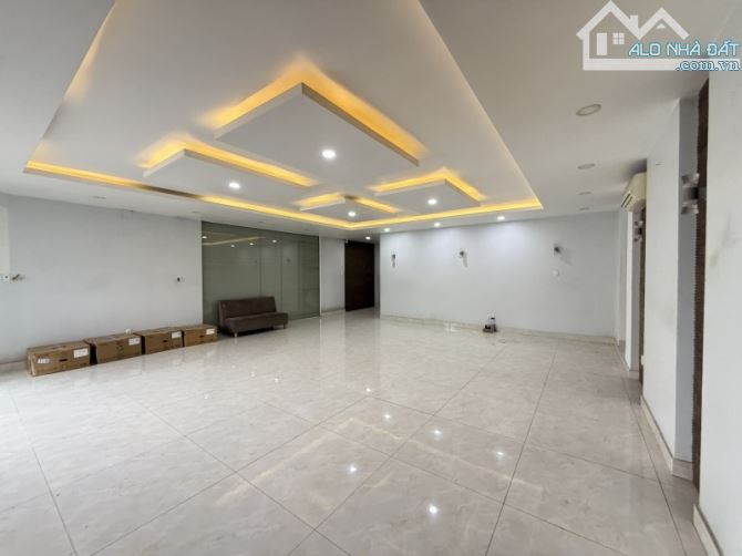 CẦN BÁN BIỆT THƯ CĂN ĐÔI GÓC – KDC VEN SÔNG – TÂN PHONG, QUẬN 7 – 258m² (15 x 18) – HẦM - 2