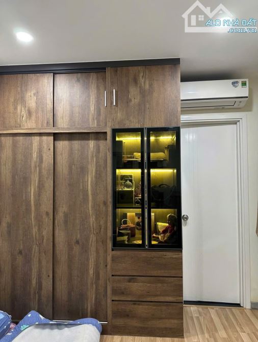 C/c Saigonres Nguyễn Xí- BT : 90m2, 3p ngủ, 2WC, NT, 15tr/th - 2