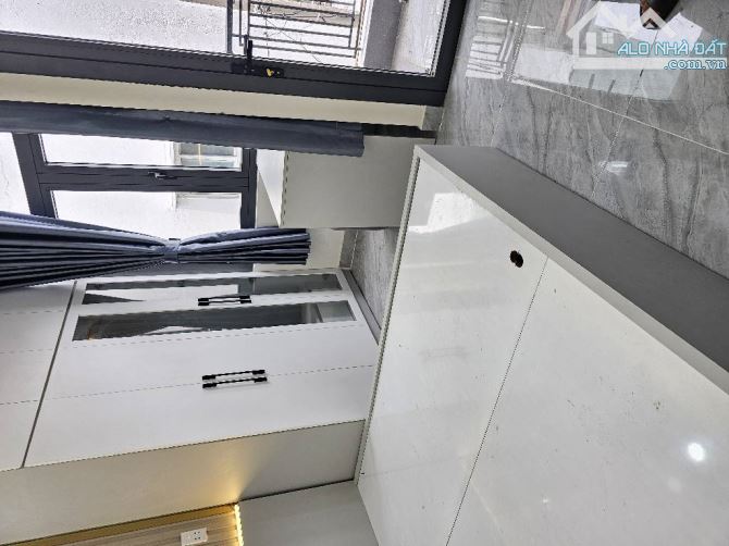Bán nhà hẻm 331 trần xuân soạn P Tân Kiểng Quận 7. 14m2 - 2