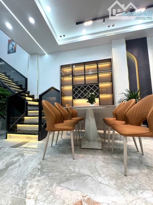 A018 - NHÀ ĐẸP - SÁT LÊ TRỌNG TẤN, HẺM XE HƠI THÔNG, 4X18M, 2 TẦNG, CHỈ 6 TỶ 3 - 2