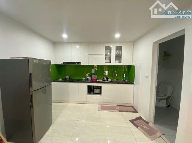 Nhỉnh 3 tỷ nhà Khương Trung, Bùi Xương Trạch gần Royal City, ô tô đỗ cạnh nhà. - 2