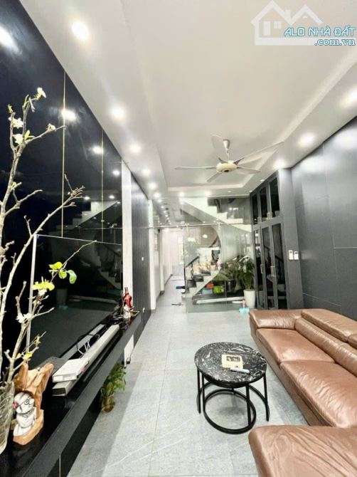 MẶT PHỐ TRẦN CUNG - 102M² - MT 6.6M - VỈA HÈ - KINH DOANH ĐỈNH - 39,5 TỶ - 2