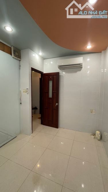 Bán nhà hẻm Lê Văn Lương P Tân Kiểng Quận 7. 37m2 - 2