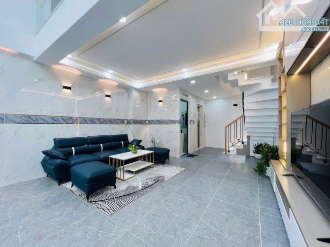Mang 4 đồng chốt ngay nhà Nguyễn Biểu, P1, Quận 5 -Giá:4tỷ890/81m2 (4,5x18)-Sổ đầy đủ - 2