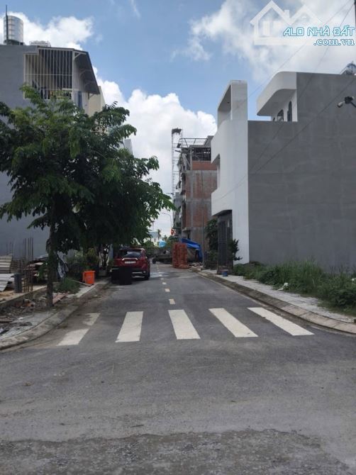 Đất Thổ Cư đường AN PHÚ ĐÔNG 12, phường AN PHÚ ĐÔNG, Q12, dt 50m2 (4,9mx11m) Hẻm 8m. 4,1Tỷ - 2