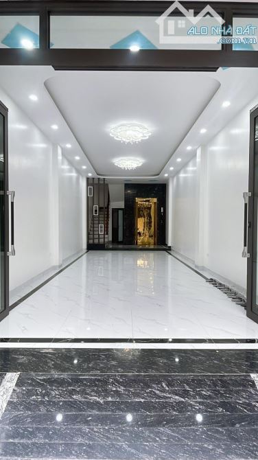 🏠 SIÊU PHẨM PHÂN LÔ VIP - NHÀ 7 TẦNG THANG MÁY - Ô TÔ VÀO NHÀ - KINH DOANH CỰC ĐỈNH 🌟 - 2
