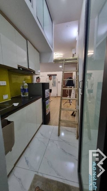 Bán tập thể tầng 2 Nguỵ như Kon Tum, sử dụng 40m2 trung tâm Thanh Xuân giá 2,2tỷ (có TL) - 2