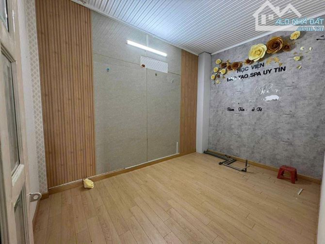 Nhà mặt tiền kinh doanh trung tâm phố cũ - mặt tiền Nguyễn Tri Phương - 2