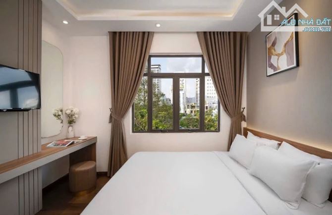 Độc quyền bán khách sạn 36 phòng ngay gần biển Mỹ Khê - 2