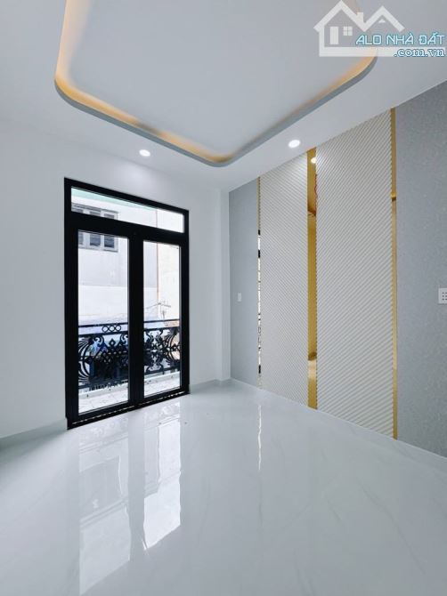 Nhà mới, sổ mới 4 tầng, hẻm 1 sẹc, gần Tôn đản – 4,68 tỉ. - 2