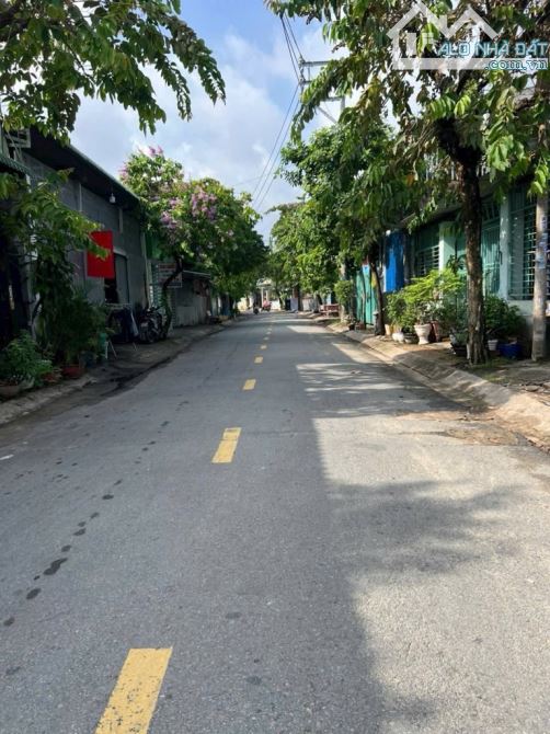 ĐẤT DIỆN TÍCH LỚN 108m2 HXH mà GIÁ CHỈ HƠN 3Tỷ Đông Thạnh - Hóc Môn. - 2