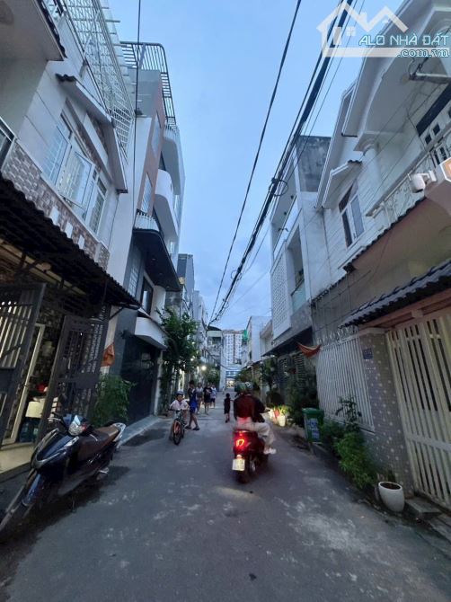 QUẬN 12, BÁN NHÀ NGAU CHỢ CẦU ĐỒNG, THẠNH LỘC 16 DT 5x11m - 2