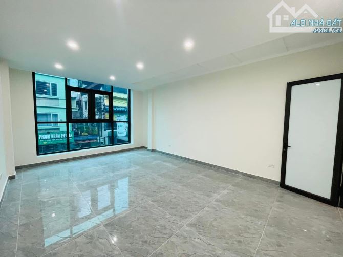 Mặt phố Hoàng Ngân - 6T thang máy vị trí đắc địa kinh doanh - 2 thoáng🌹DT 87m2 - MT 4.6m - 2