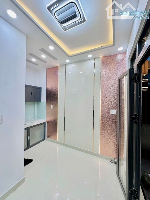 BÁN GẤP NHÀ ĐẸP 2 TẤM Q4 GIÁP Q1 GIÁ CHỈ 1 TỈ 860 SỔ RIÊNG HẺM 2,5M AN NINH - 2