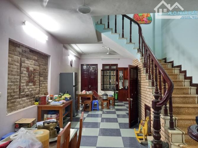 💎 Nhà đẹp 5 tầng Nguyên Hồng 65m², ô tô, Kinh Doanh – chỉ 16 tỷ - 2