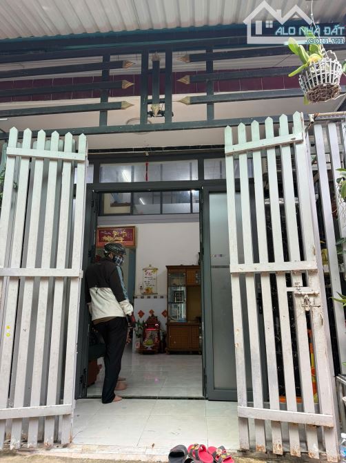 CẦN BÁN NHÀ 2 TẦNG NGAY CHỢ THỚI TỨ HÓC MÔN - 2