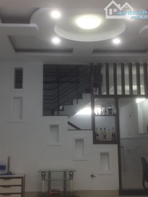 Cần BÁN NHÀ ĐƯỜNG NGUYỄN VĂN QUỲ QUẬN 7 DT4,1X11,2 M 1 TRỆT 2 LẦU 4 PN GIÁ 3,1 TỶ - 2