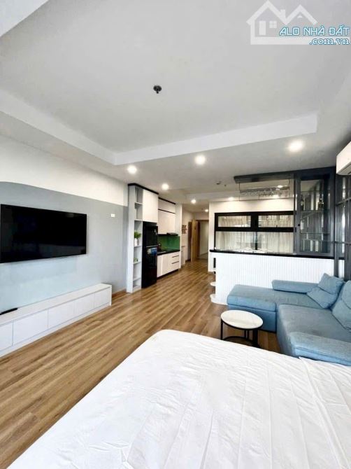 Cho thuê căn hộ chung cư TMS, địa chỉ 28 Nguyễn Huệ, Quy Nhơn View biển đẹp - 2