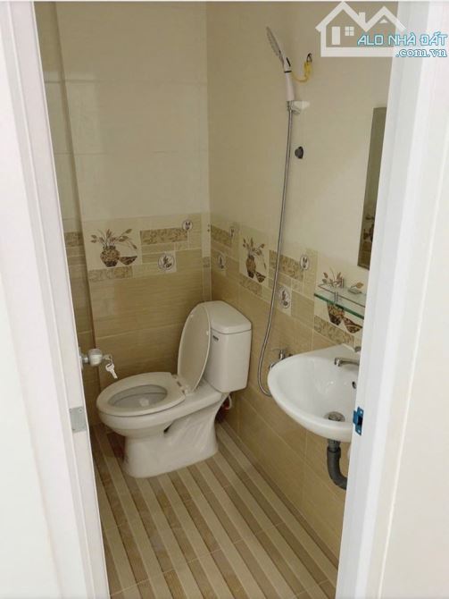 NHÀ 3 TẦNG GÒ VẤP - 24m² HẺM 6M - NGUYỄN THƯỢNG HIỀN - nhỉnh 4 TỶ - 2