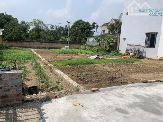 Xã xuân mai DT : 112m full  đường 2 ô tô tránh - 2