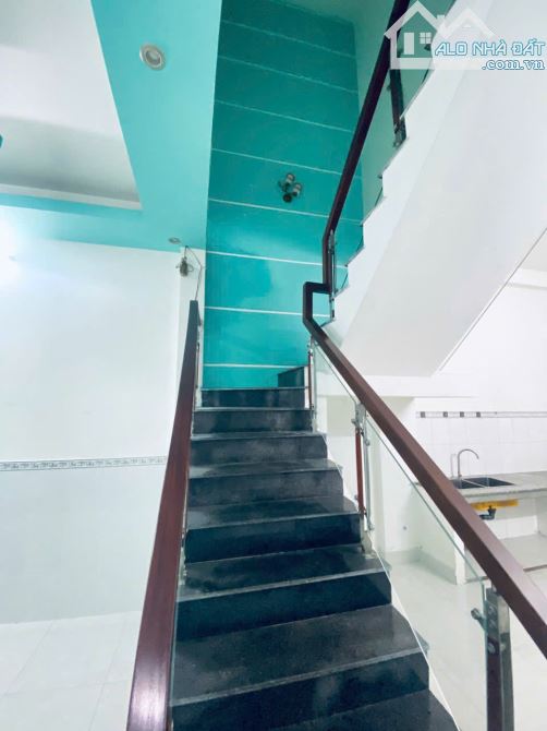 Quá Thơm nhà Hương Lộ 80 hẻm nhựa 8m ô tô vào nhà 64m2,2Tầng 4 tỷ 7 - 2