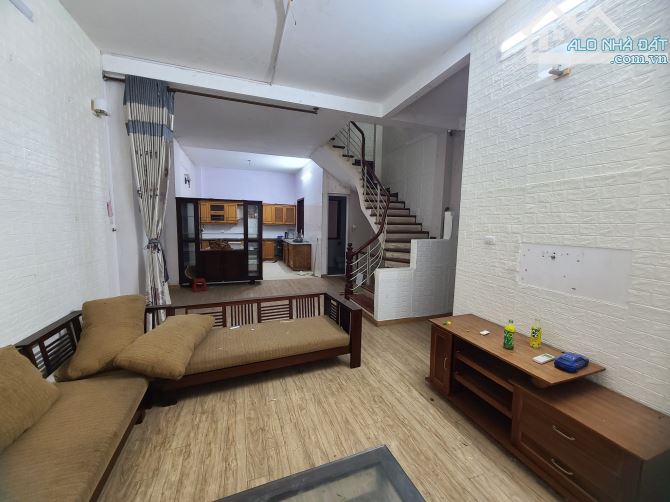 SIÊU HIẾM RẺ PHỐ YÊN LẠC, 70M, 4T, MT 5,4M, Ô TÔ TRÁNH, ĐẦU TƯ, GIỮ TIỀN, CHỈ 21 TỶ. - 2