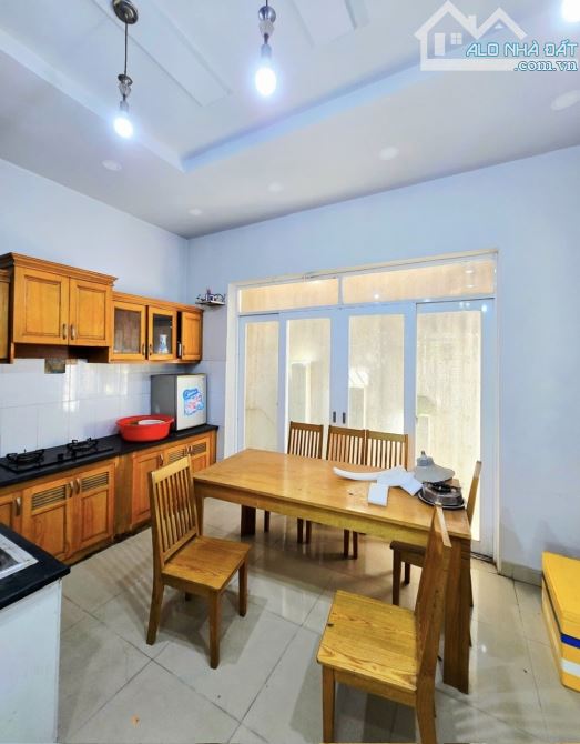 BÁN NHÀ Q2: 3 TẦNG, HOÀN CÔNG ĐỦ, ĐƯỜNG Ô TÔ, GẦN BỆNH VIỆN LÊ VĂN THỊNH - CHỈ 7,2 TỶ - 2
