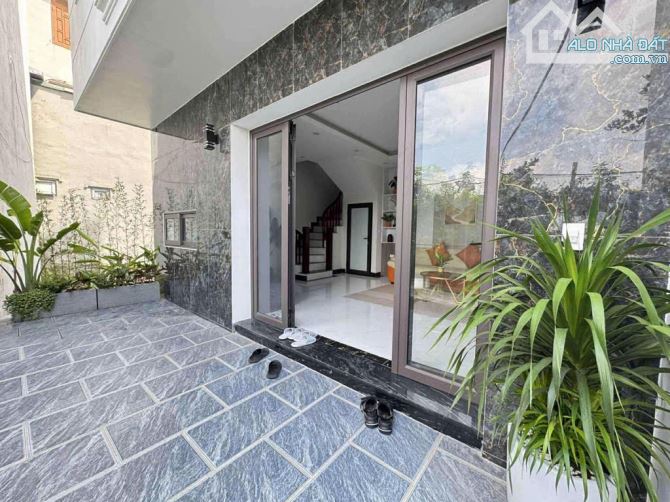 Bán nhà Phúc Lợi- 5 tầng mới-đẹp-xanh- mặt tiền khủng- phân khúc giá hiếm hoi còn xót lại - 2