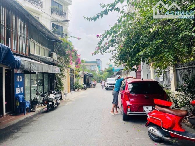 PHÂN LÔ VĨNH HƯNG-NHÀ ĐẸP FULL CÔNG NĂNG-THANG MÁY-LÔ GÓC-Ô TÔ TRÁNH-KINH DOA