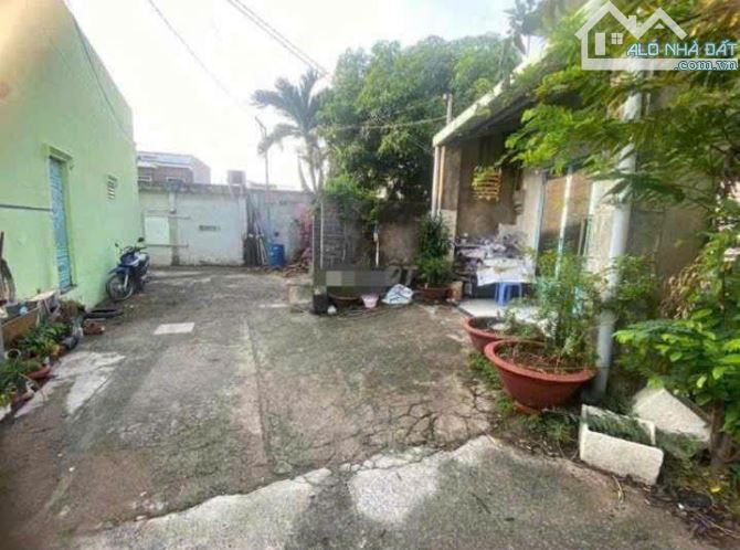 🏡Bán Nhà P. Bửu Hoà Cách Đường Bùi Hữu Nghĩa 1 Sẹc 30Mét DT 80m2 Chỉ 2,4 Tỷ - 3