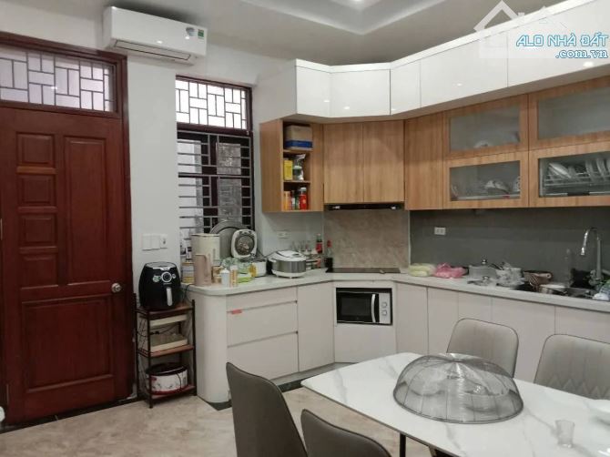 NHÀ MẶT PHỐ NGUYỄN HIỀN - Q. HAI BÀ TRƯNG - Ô TÔ TRÁNH - KINH DOANH SẦM UẤT. - 3