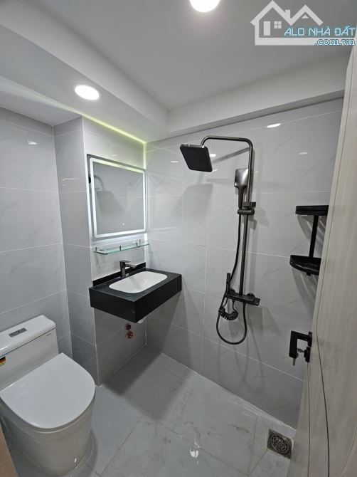 NHÀ MỚI  NGANG 3 DÀI 10 4T  CÓ 4 TỎI Q4 Sát mặt tiền - 18