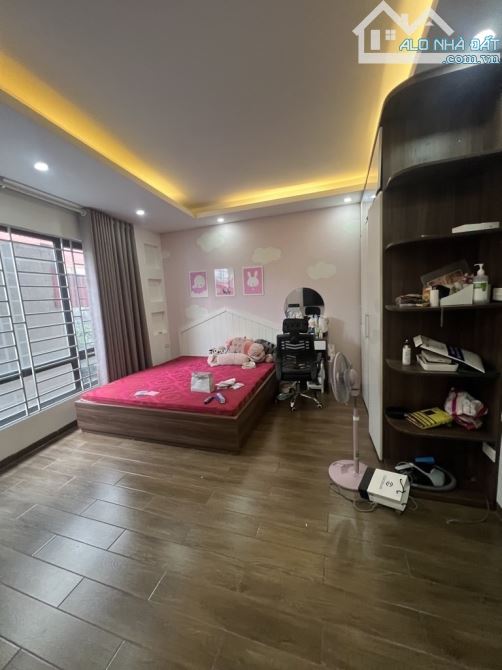 Bán nhà dân xây Nguyễn Văn Cừ – Ô tô tới cửa, 40m thiết kế hiện đại chỉ nhỉnh 8 tỷ - 3