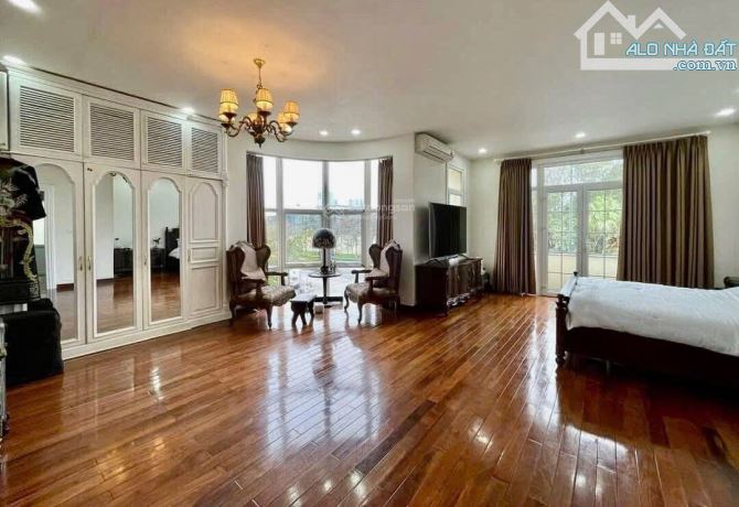 Biệt Thự MỸ ĐÌNH - Đẳng cấp thượng lưu - 3 thoáng - 194m² 4 tầng mặt tiền 9m - ô tô tránh - 3