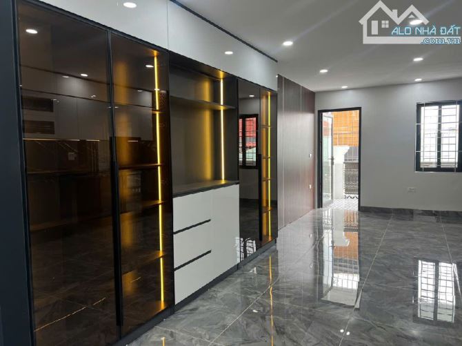 Bán nhà Hoàng Mai 56m, mới cứng, xách mông đến là ở, phân lô ô tô tránh đỗ, ngủ trong nhà - 4