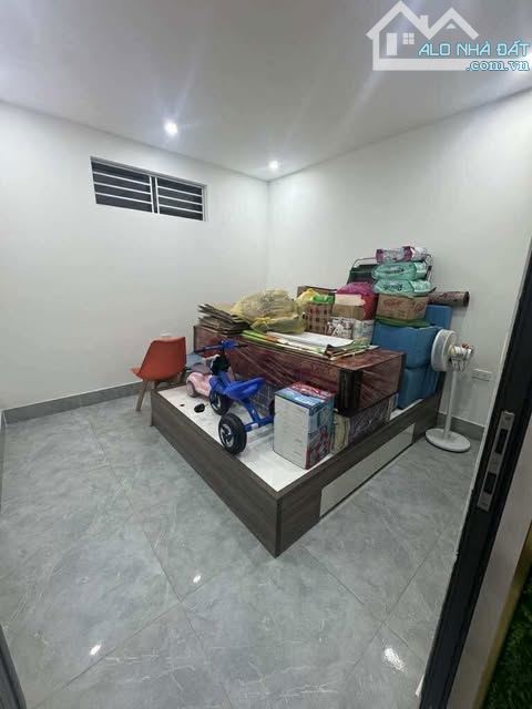 Chính chủ Gửi bán căn  chung cư cao cấp vị trí siêu đẹp và thuận tiện giao thông. - 3